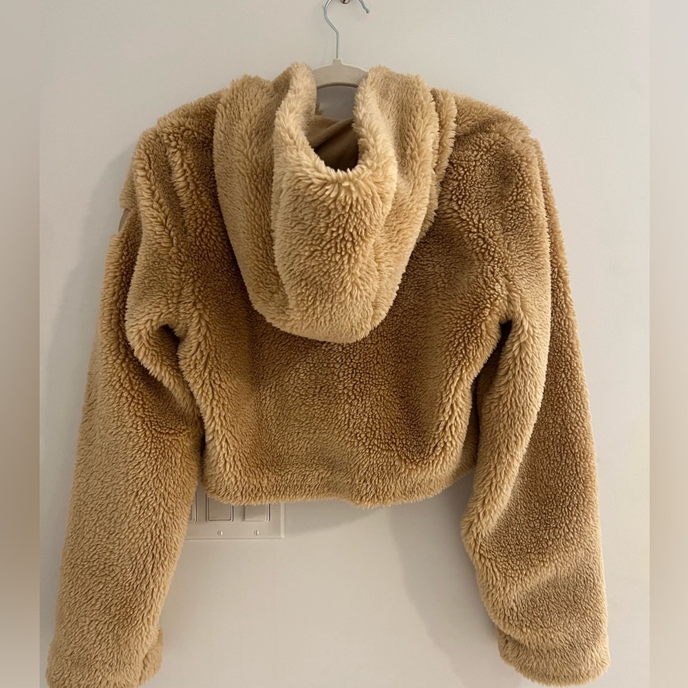 Alo teddy bear, cropped hoodie, tan size small women’s